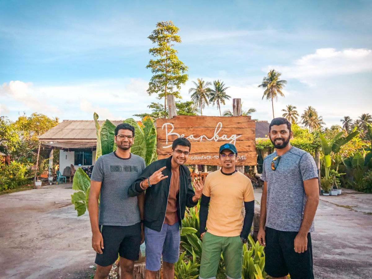 Beanbag Bintan Backpacker Vandrerhjem Kangkakawal Eksteriør bilde
